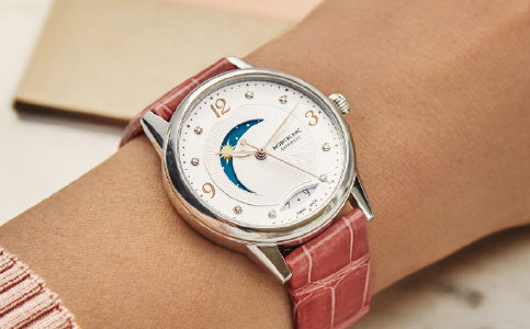 萬寶龍手表售后電話（萬寶龍手表進(jìn)表蒙起霧怎么辦）