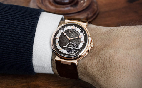 寶璣售后維修中心電話(清潔寶璣手表的方法)